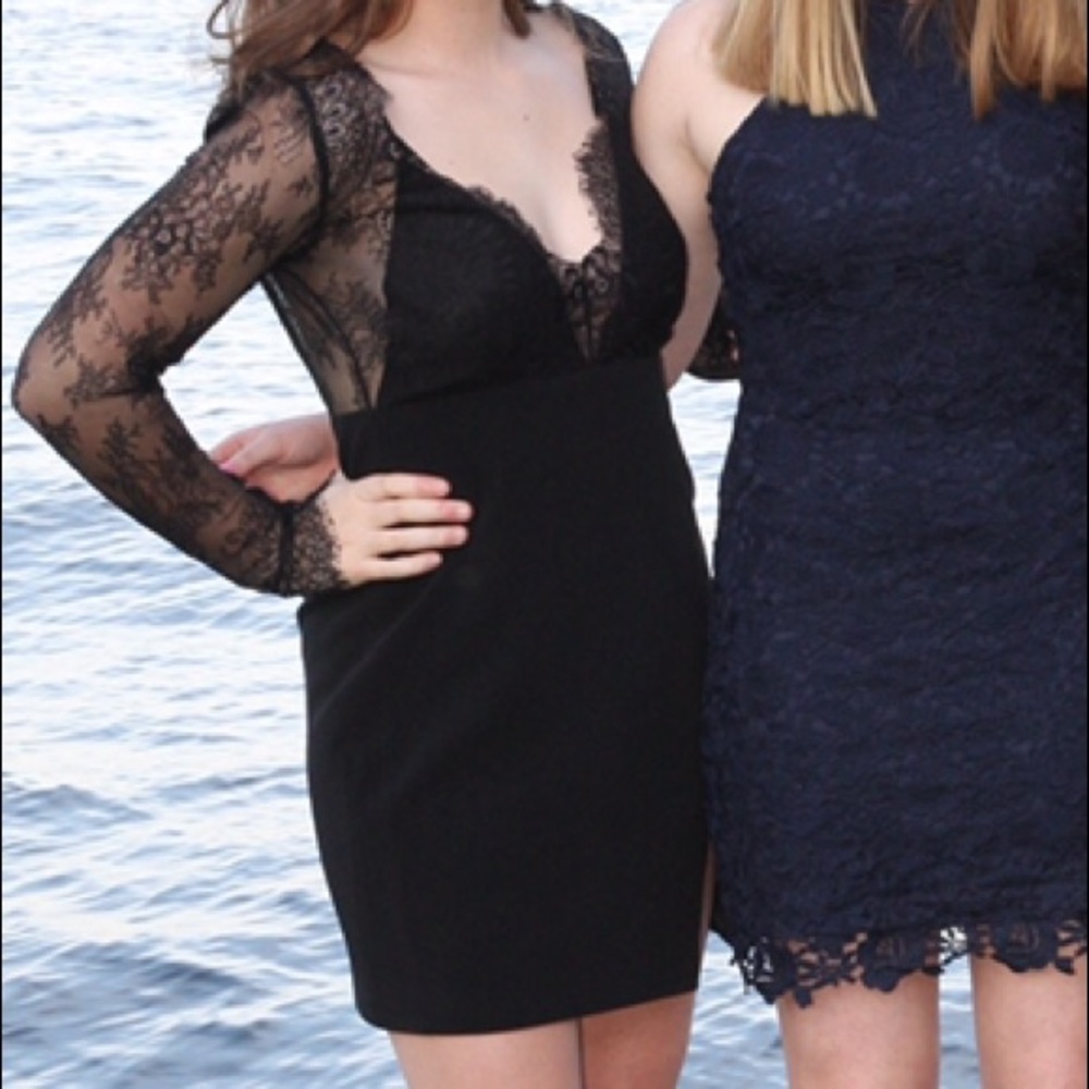 Black cocktail dress with Lace